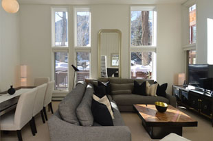 4 Bedroom Condo / House