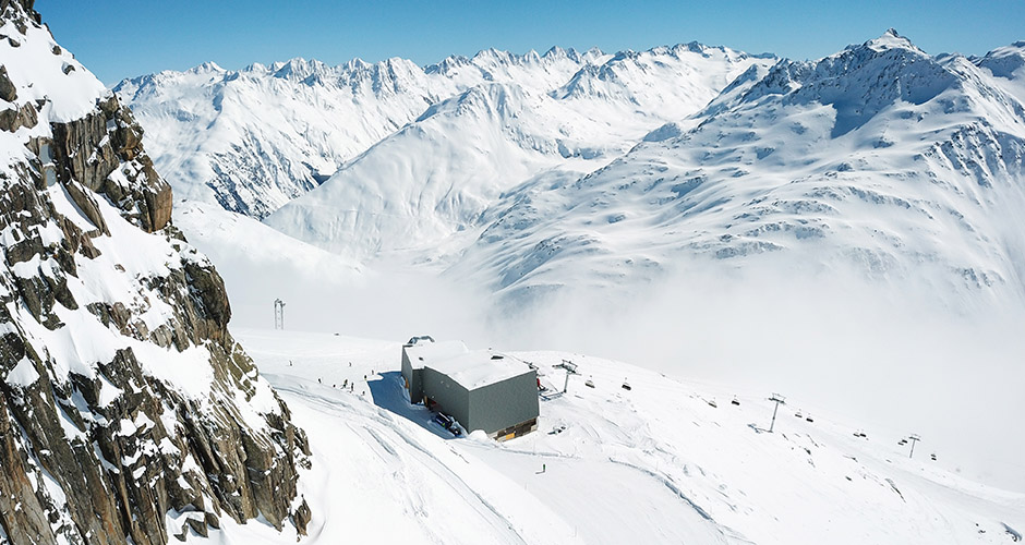 The views from Andermatt’s slopes are amazing. Photo: Andermatt Tourism: Valentin Luthiger