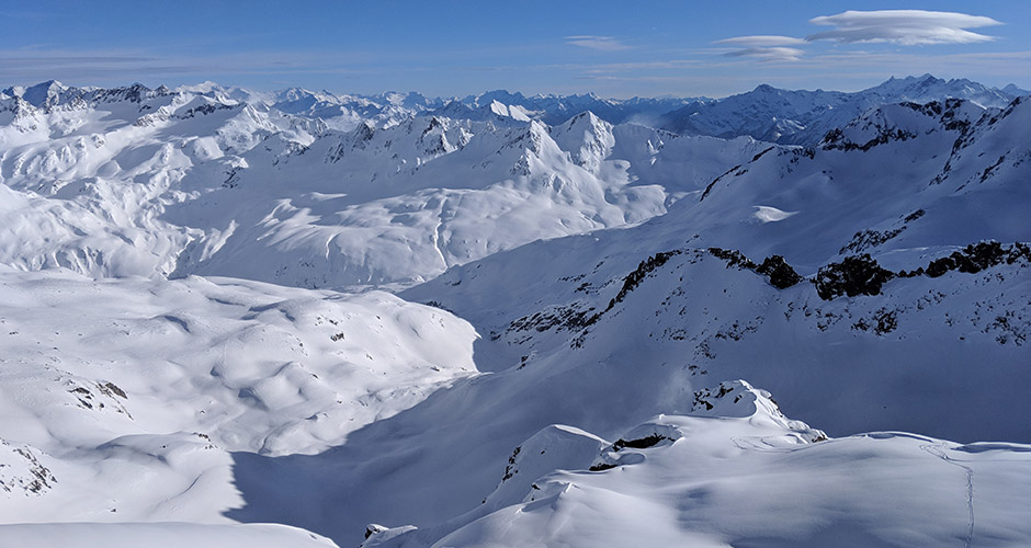 Views from the top of Gemsstock. Photo: Scout