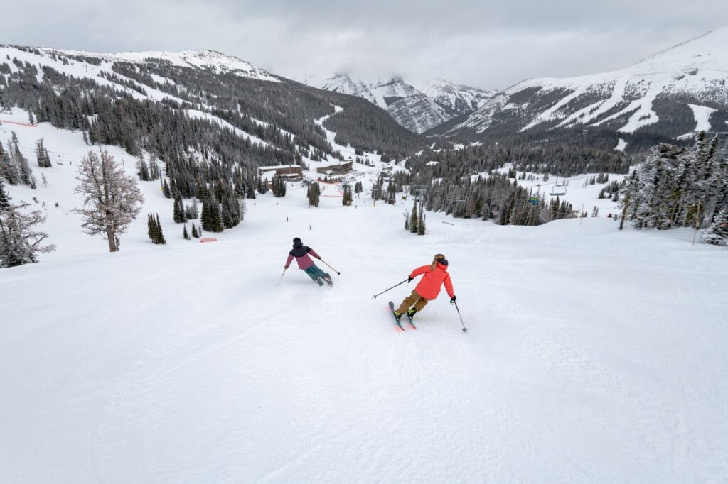 Skiing at Sunshine Village.  Photo: Banff Lake Louise Tourism Reuben Krabb