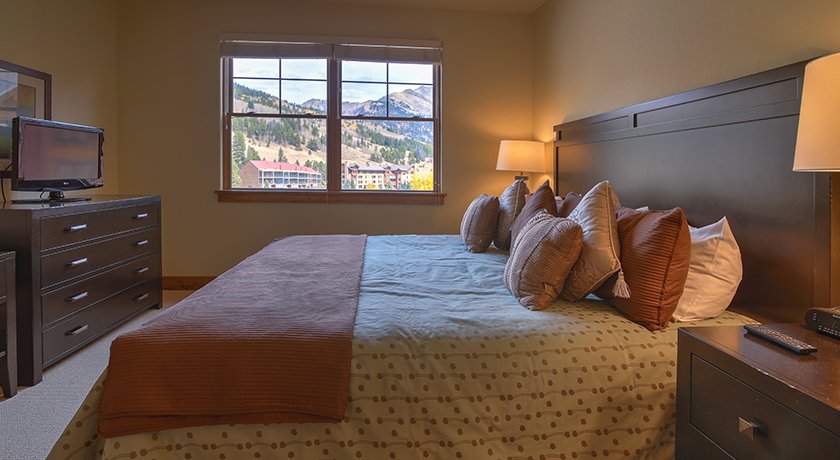 Cache - Three Bedroom Townhome