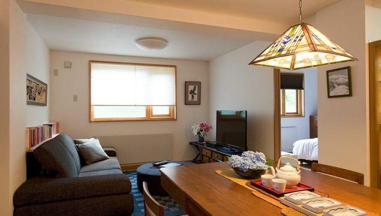 2 Bedroom 1 Bathroom Apartment