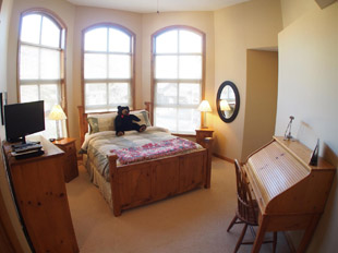 4 Bedroom Condo