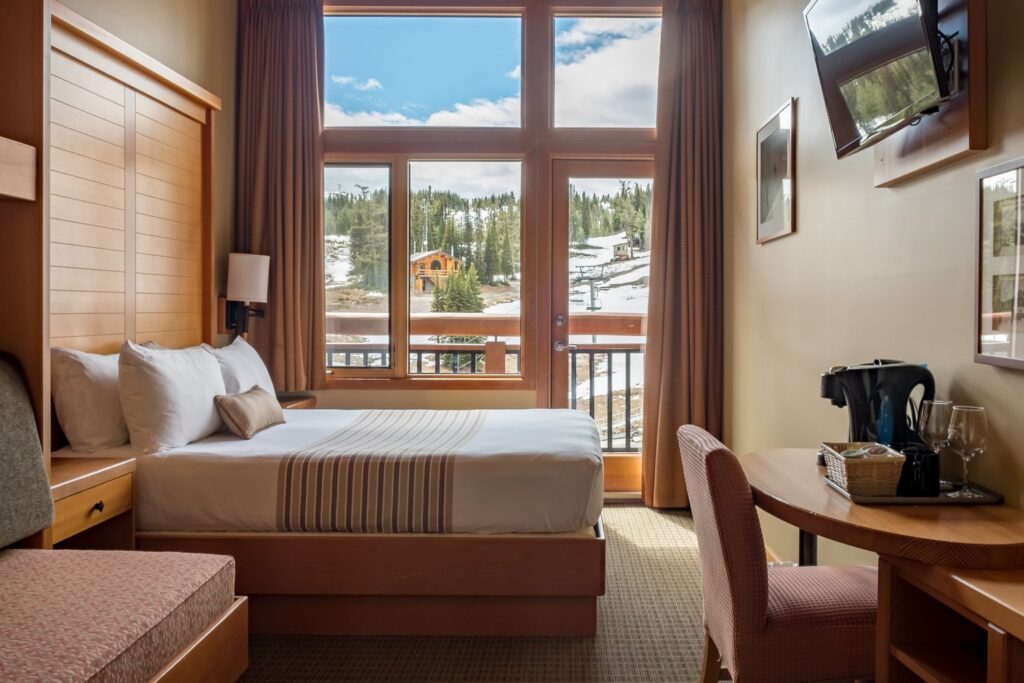 Deluxe Balcony Room