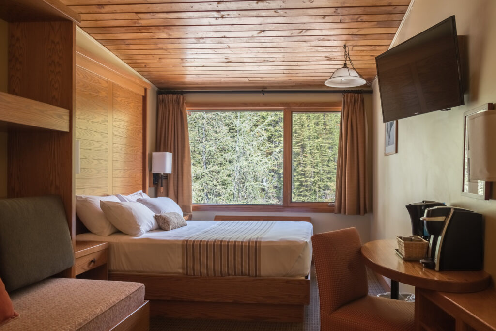 Deluxe Waterfall Room