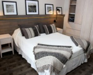 Single / Double Rooms