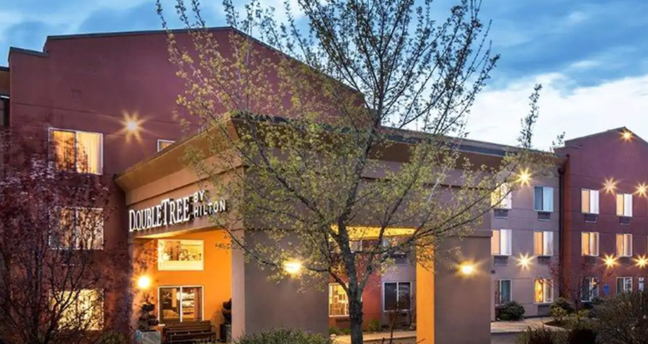 Mt. Bachelor Hotels