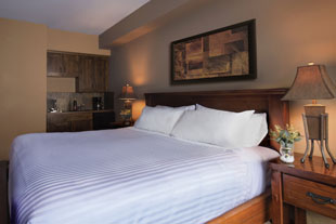 Standard Room, 1 King Bed