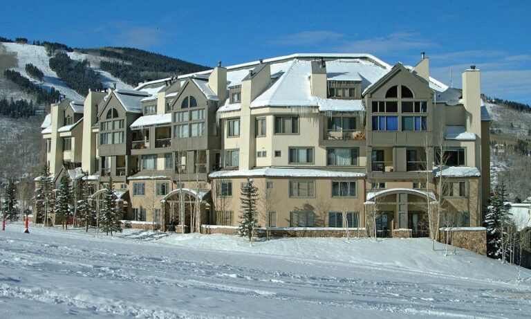 Highlands Lodge