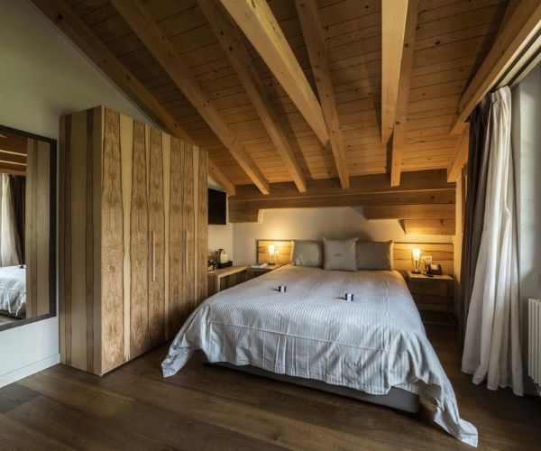 Maya Caprice Boutique Hotel Room