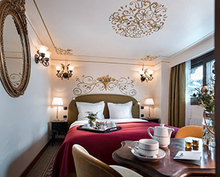Hotel Rooms & Suites