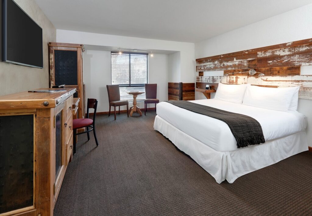 Tahoe Blue Room