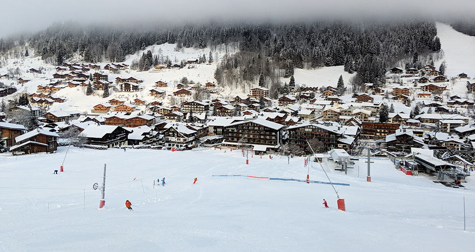 The ski runs back to Les Gets village are easy. Photo: Scout