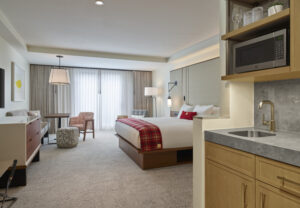 Grand Deluxe Room