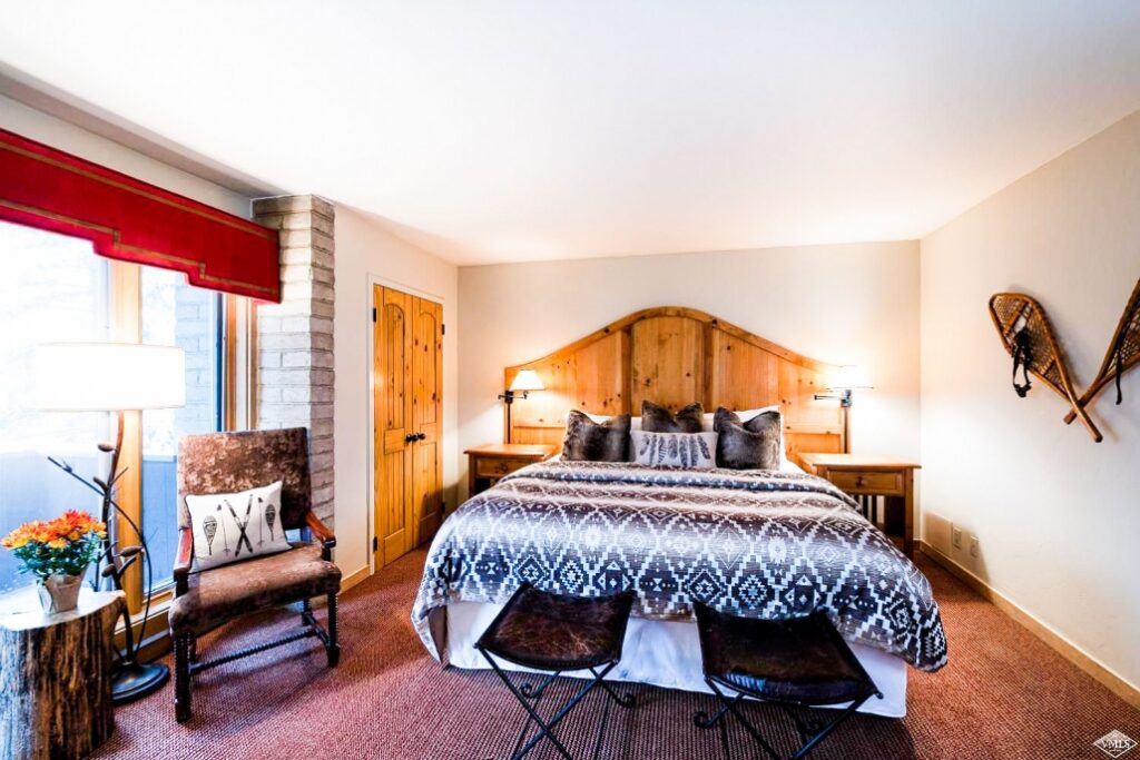 Lodge Room
