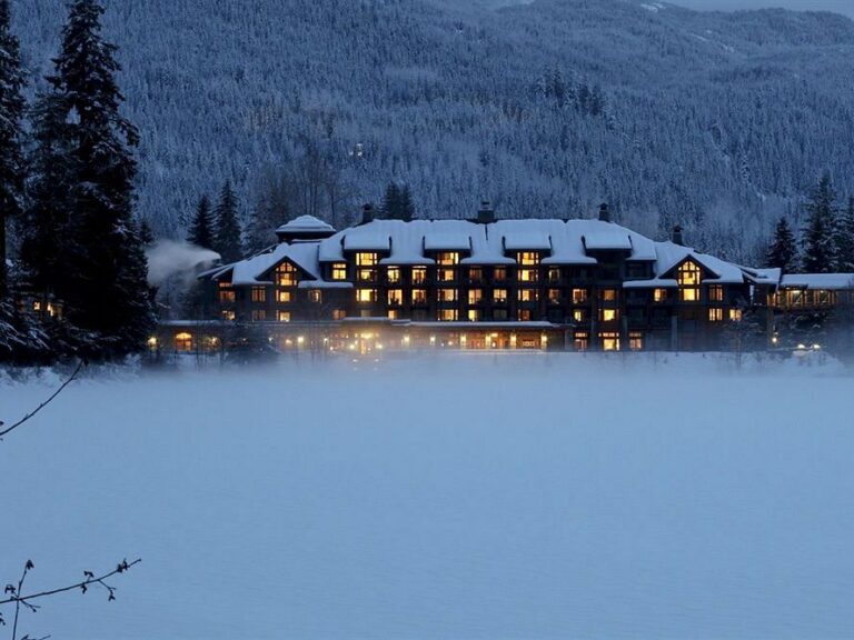 Nita Lake Lodge