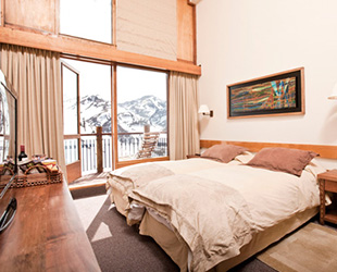 Attic Rooms (North & South)