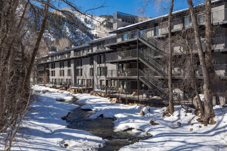 Chateau Eau Claire & Roaring Fork