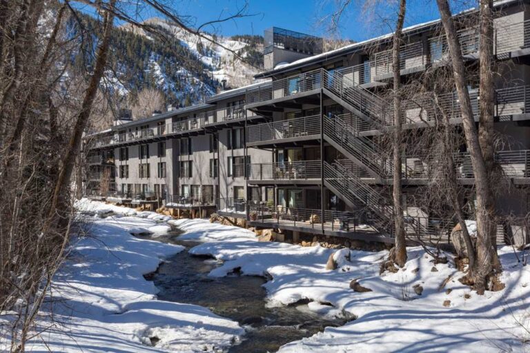 Chateau Eau Claire & Roaring Fork