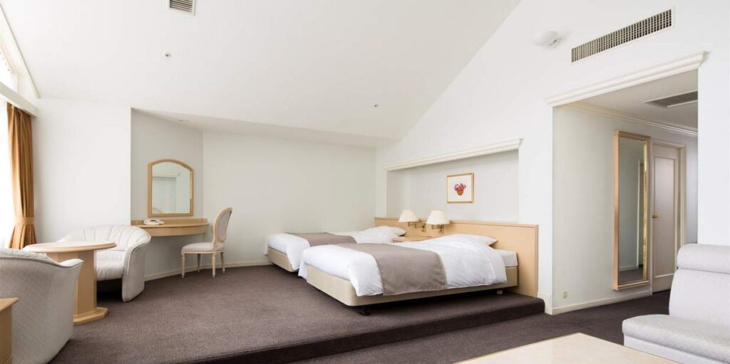 Deluxe Family Room