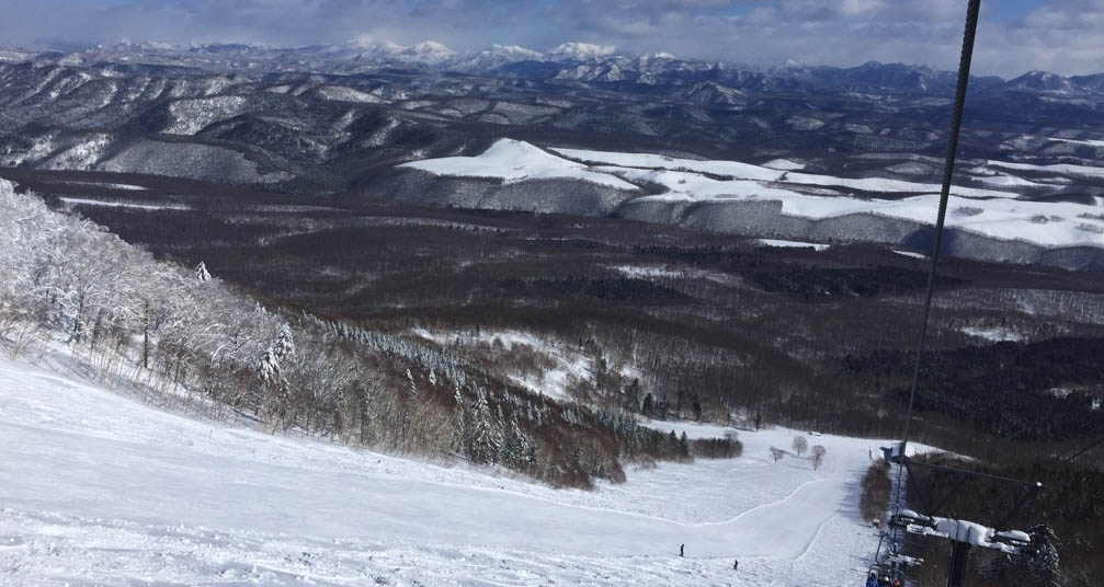 Some of the intermediate groomers are highways for cruising. Photo: Scout