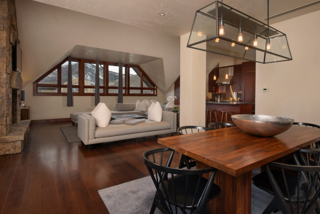 Three Bedroom (plus Den) Residence