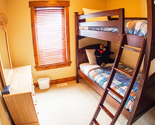 4 Bedroom Condo / House