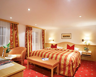Hotel Rooms & Suites
