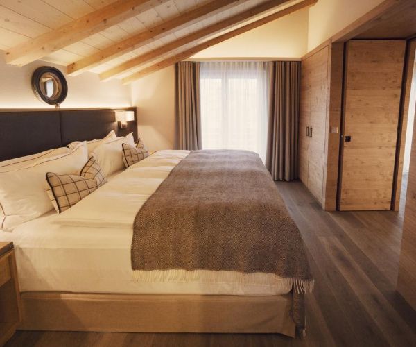 Signature Family Suite