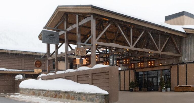The Snowpine Lodge