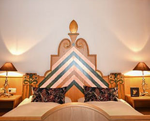 Single/Double Hotel Rooms