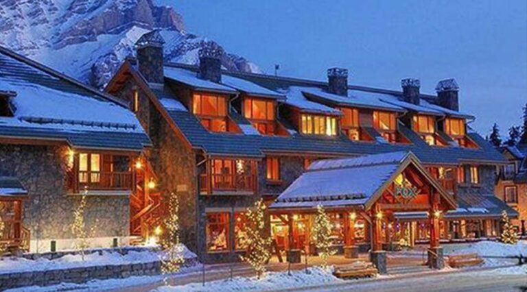 The Fox Hotel and Suites