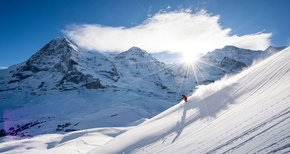 Freeriding in Wengen/Grindelwald. Photo: ©David Birri