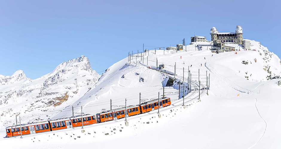 Cornergrat Bahn functions as a tourist train and ski lift. Photo: Zermatt Tourism
