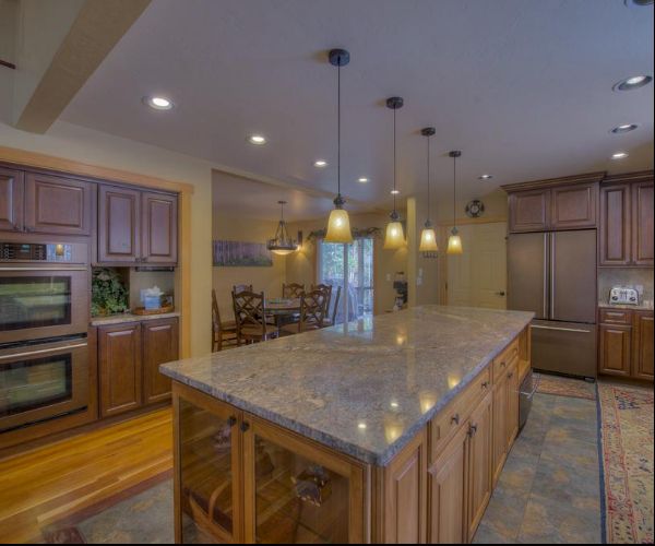 1 Bedroom Condo