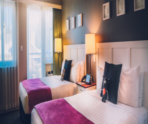 Deluxe Queens Studio