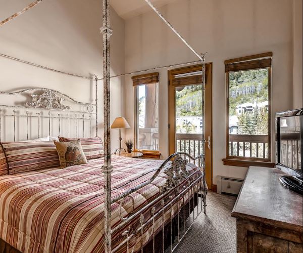 One Bedroom Condominium