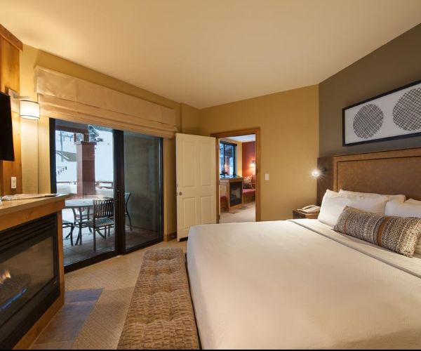 Standard Room (King)