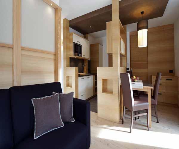 Daonella Suite
