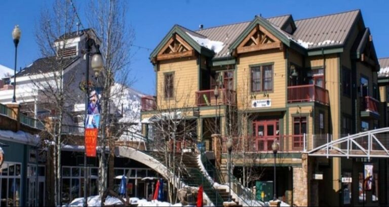 Lift Lodge