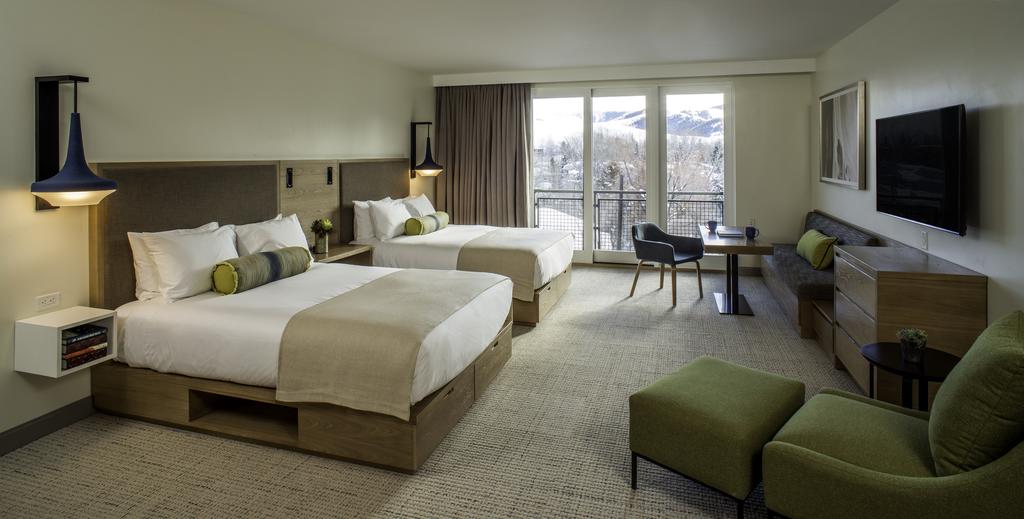 Grand Deluxe Room