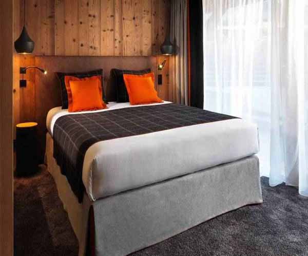 Deluxe Room Club
