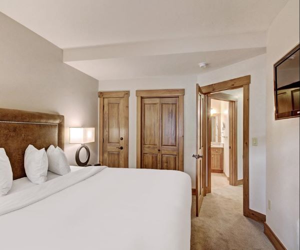 One Bedroom Condominium