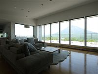 3 Bedroom Apartment (3 Bathroom)