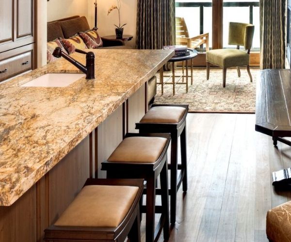 Luxury Suite