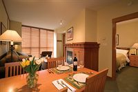 2 Bedroom (Lower Floor Valley View)