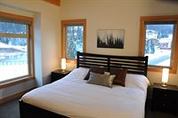 1 Bedroom Condo