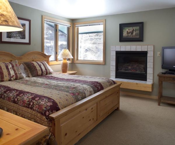 Two Bedroom Townhouse