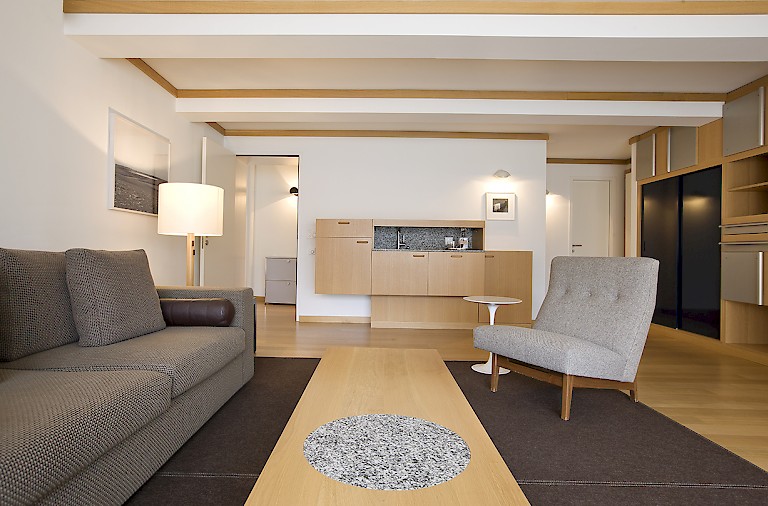 Corner Suite